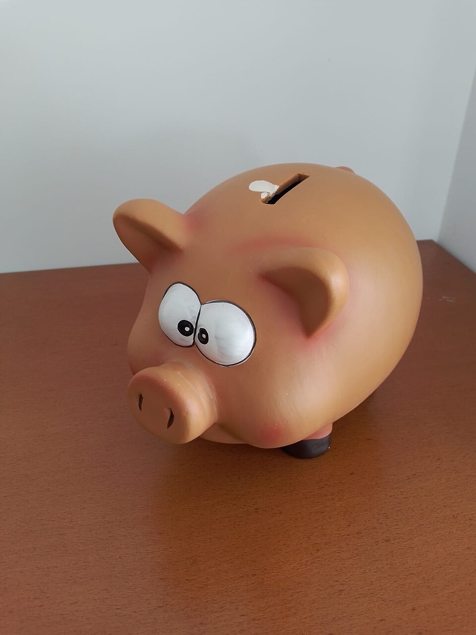 Piggy bank Pink bank shaped as a pig